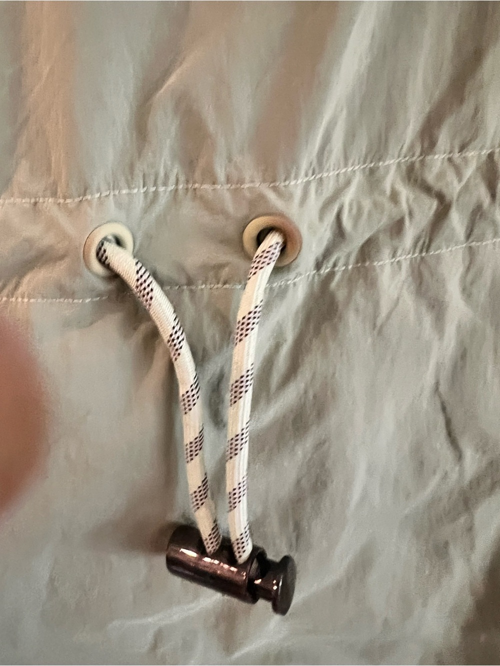 Lululemon lightweight hooded windbreaker jacket size 6 - Picture 2 of 9